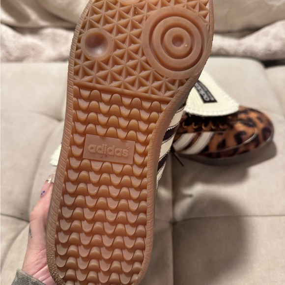 Adidas Leopard Print Shoes - Picture 3 of 5